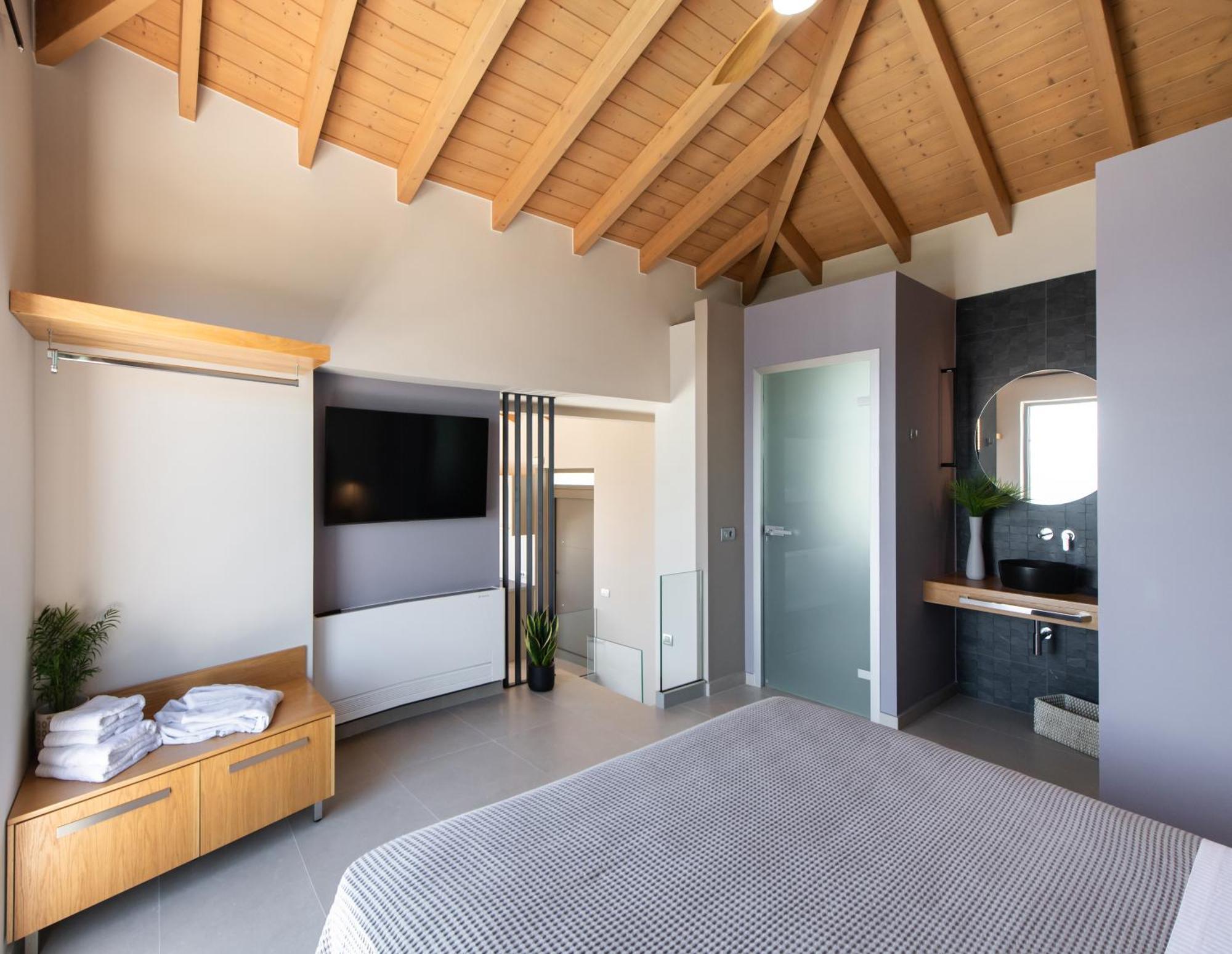 Highview Luxury Suites Katouna Exterior photo